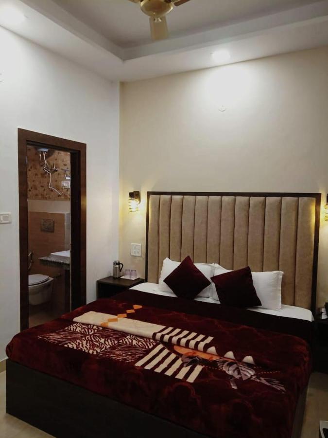 The Divine Oak Hotel Катра Екстериор снимка