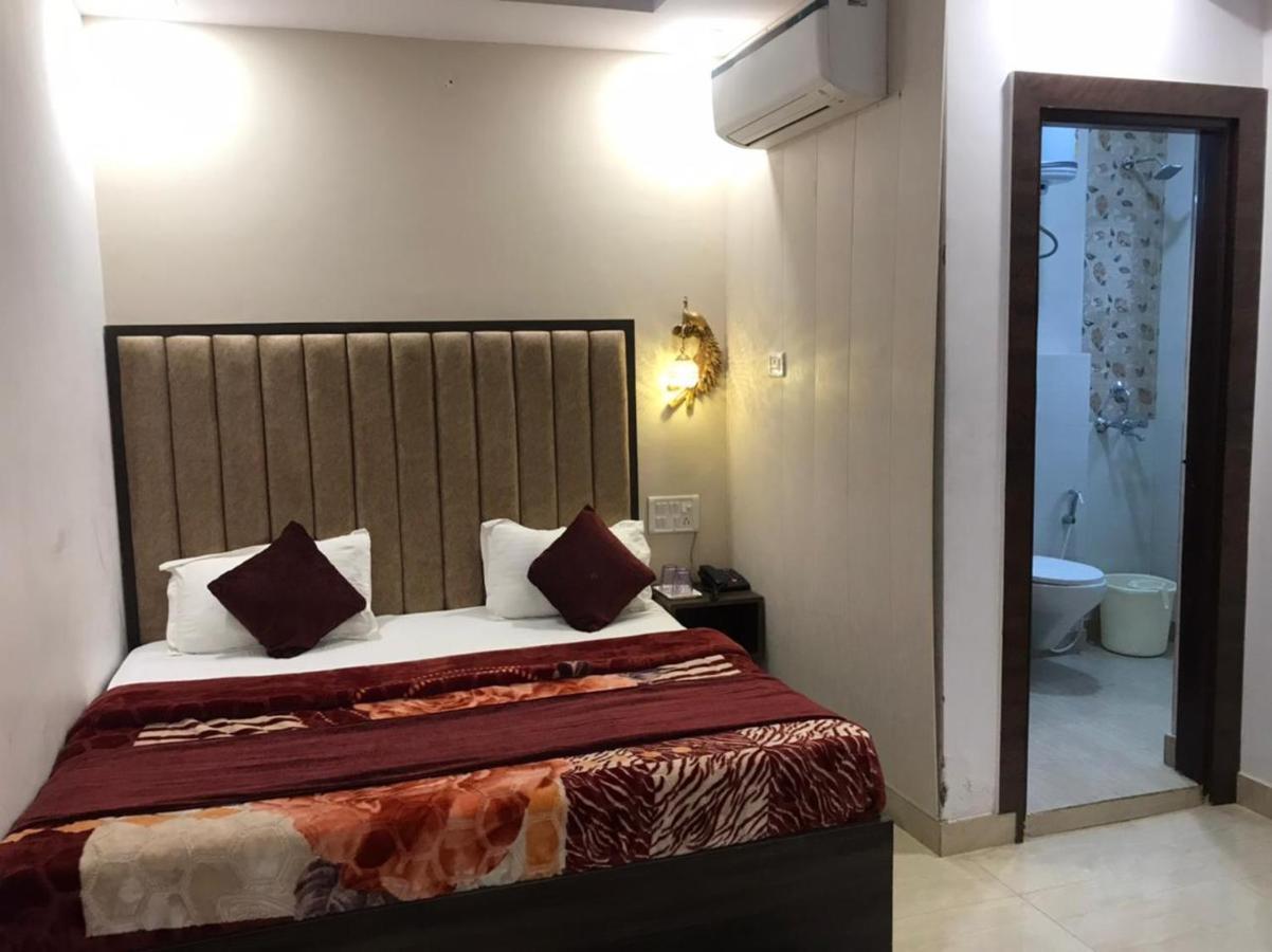The Divine Oak Hotel Катра Екстериор снимка